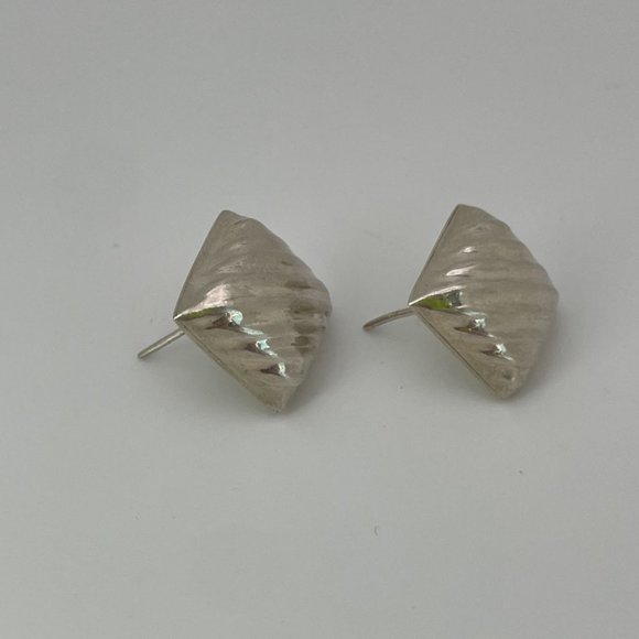Vintage Zig Zag Pillow Stud Earrings Sterling Silver - Picture 2 of 4